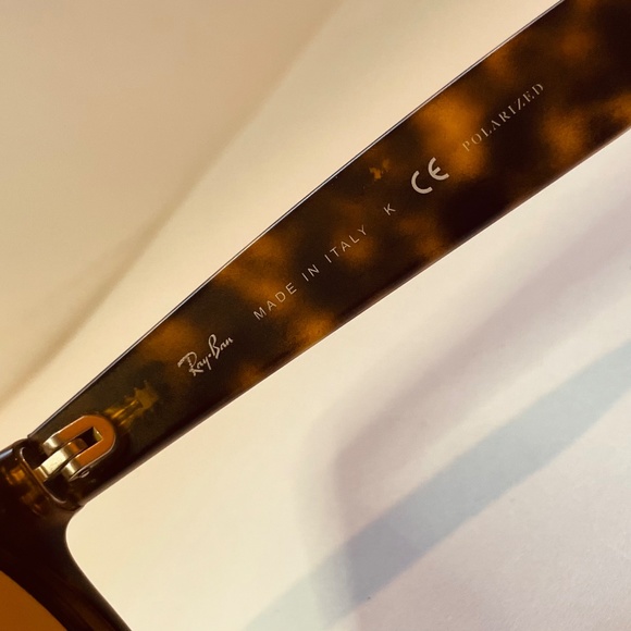 Ray Ban Wayfarers model #2132 52 mm lens Tortoise Brown - Picture 7 of 8